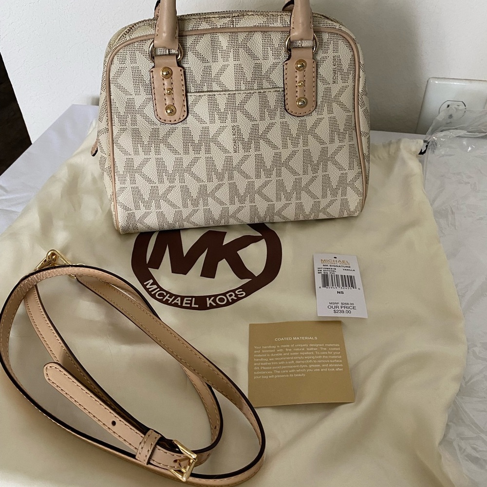 Michael Kors MK Signature Vanilla Satchel.  Comes w/dust bag and crossbody strap